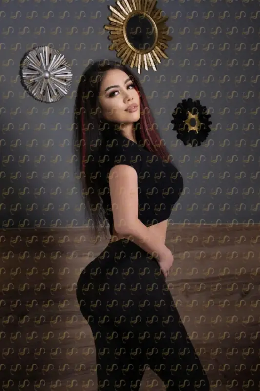 Angie – 10485