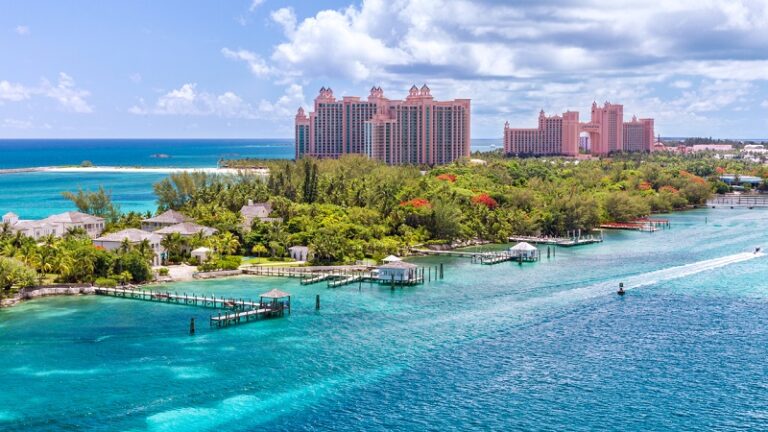 what-to-pack-and-wear-in-the-bahamas-for-2023-simple-luxe-living